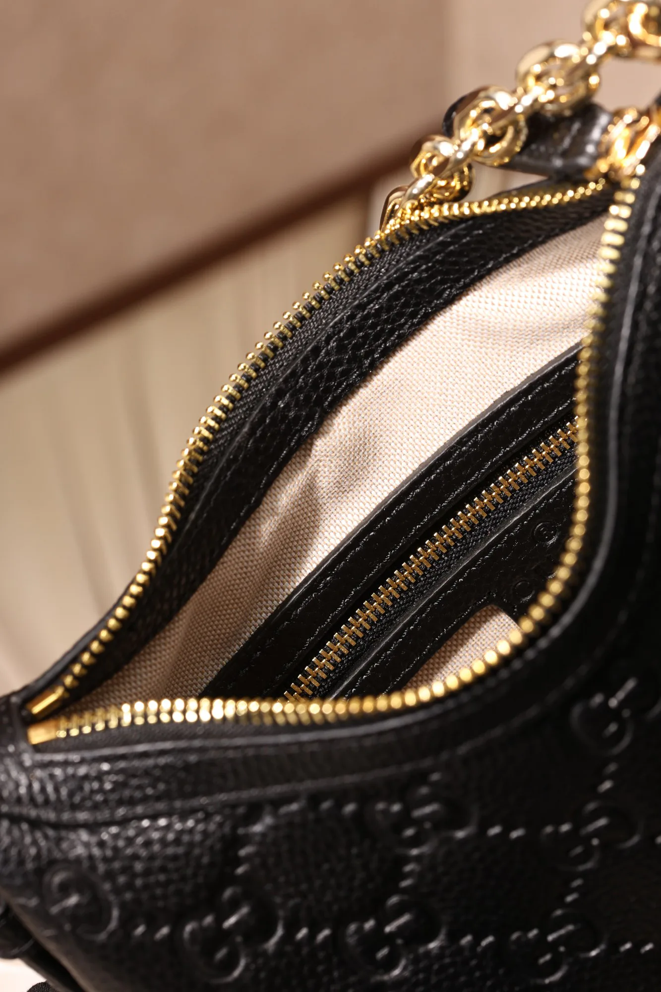 Классические Сумки Женские Gucci 1270574