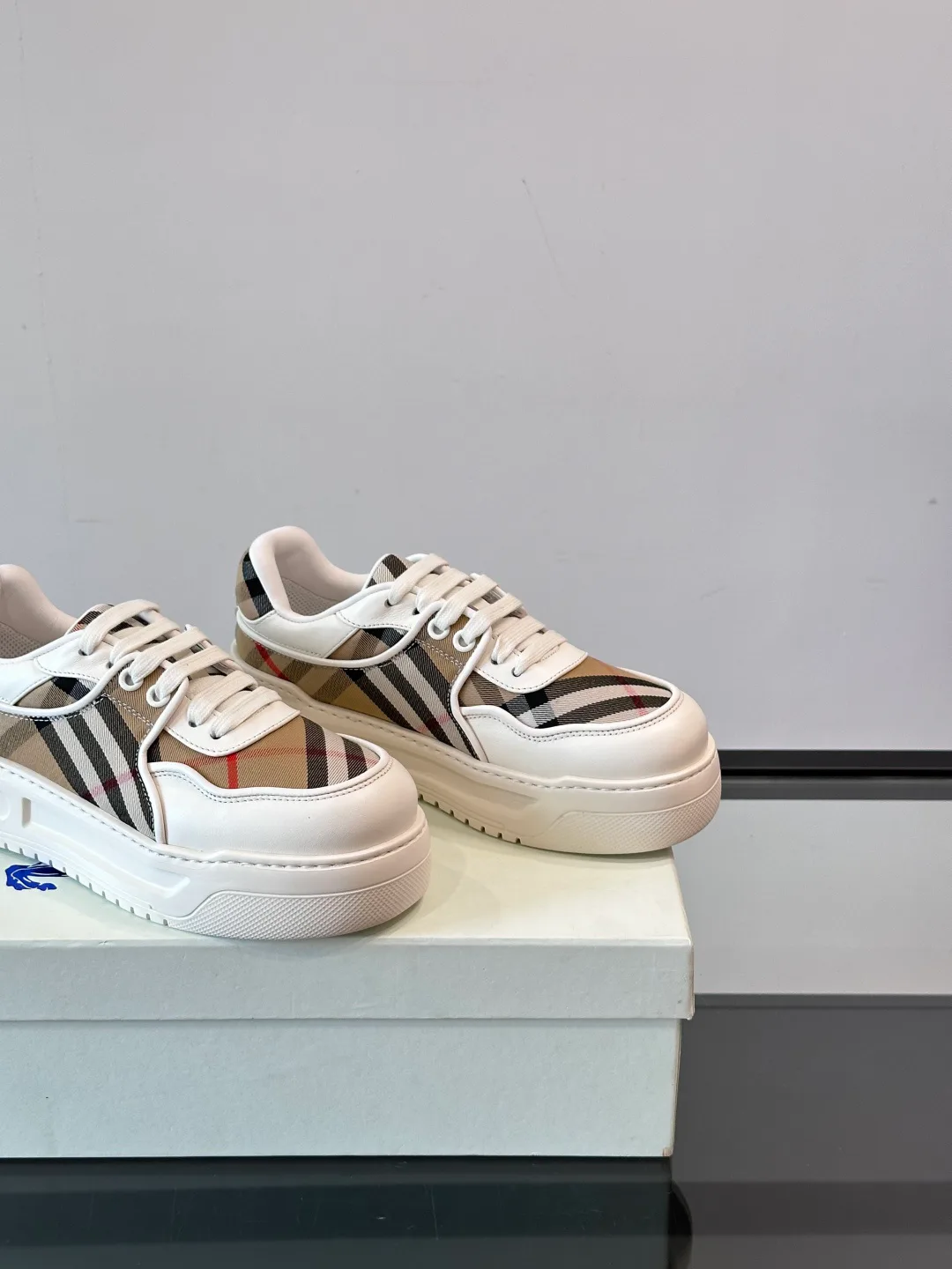 Кроссовки Мужские Burberry 12932266