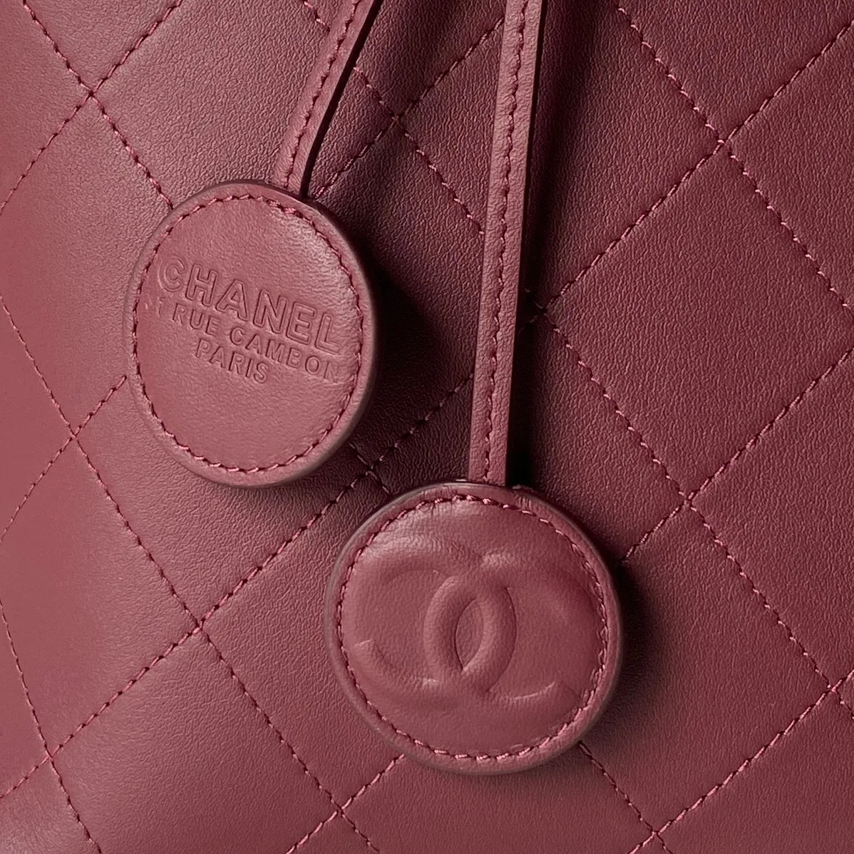 Классические Сумки Женские Chanel 16990490