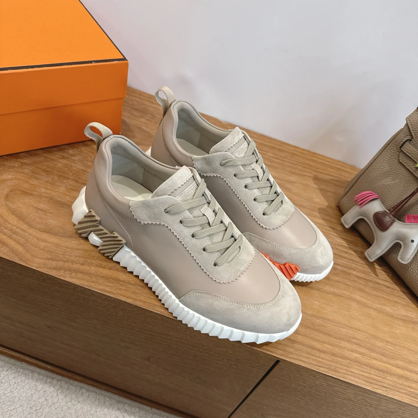 Кроссовки Женские Hermes 9915005