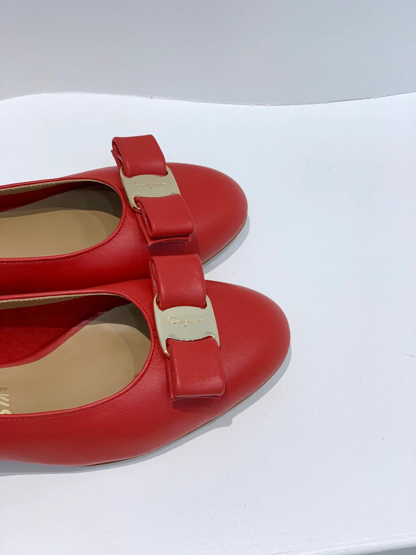 Туфли Женские Salvatore Ferragamo 20026