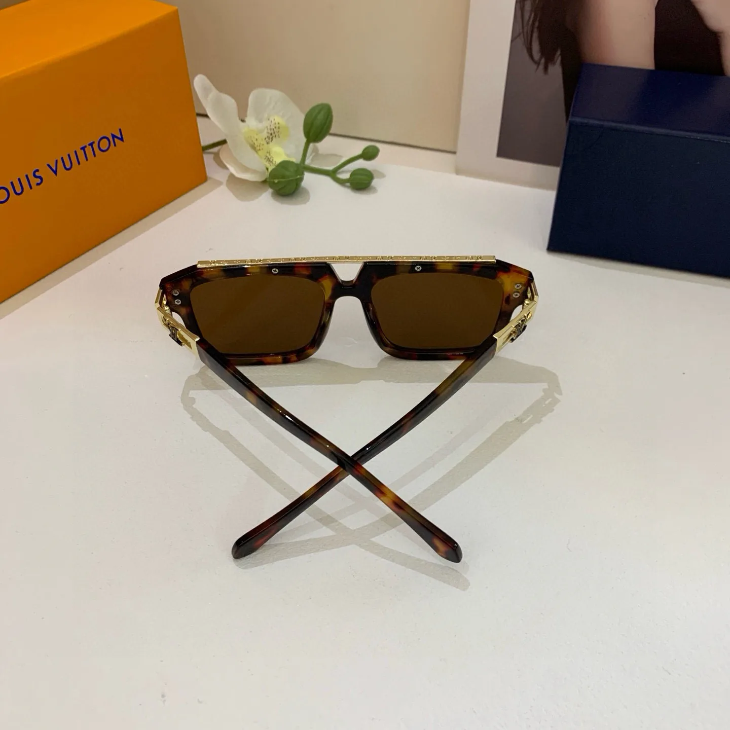 Очки Louis Vuitton 13135752