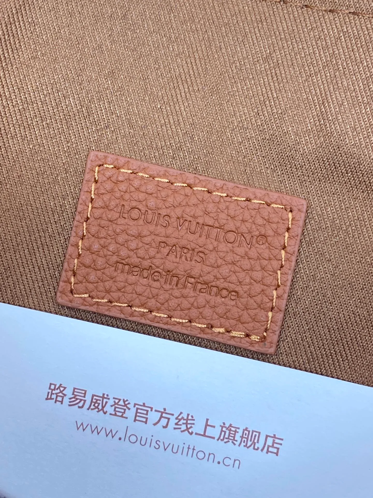 Клатчи Женские Louis Vuitton 1923336