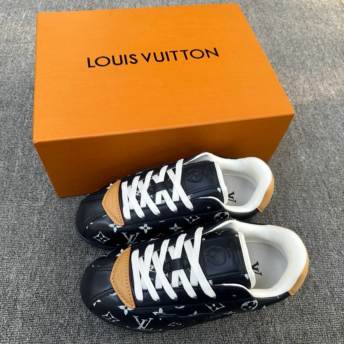 Кроссовки Мужские Louis Vuitton 1515855