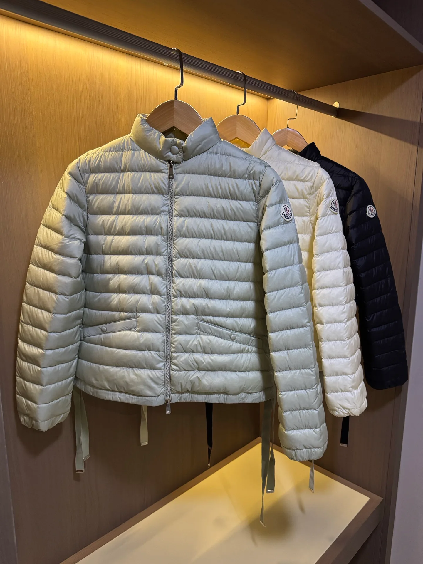 Куртки И Пуховики Женские Moncler 18706607