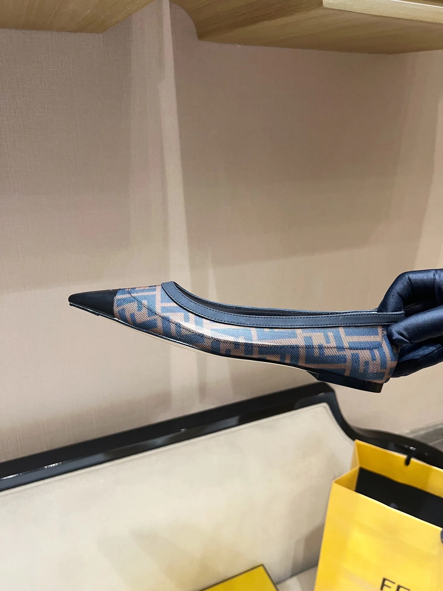 Балетки Женские Fendi 17392020