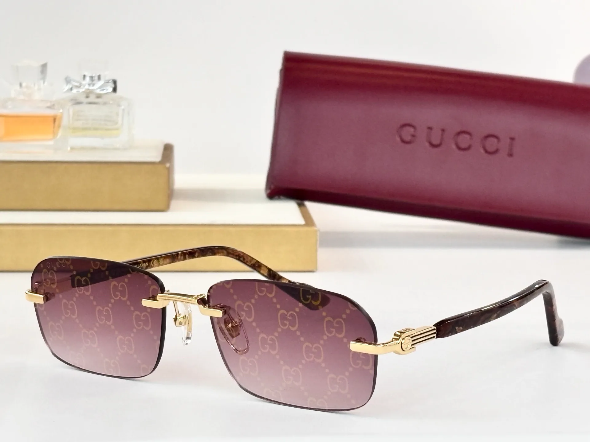 Очки Gucci 13147315