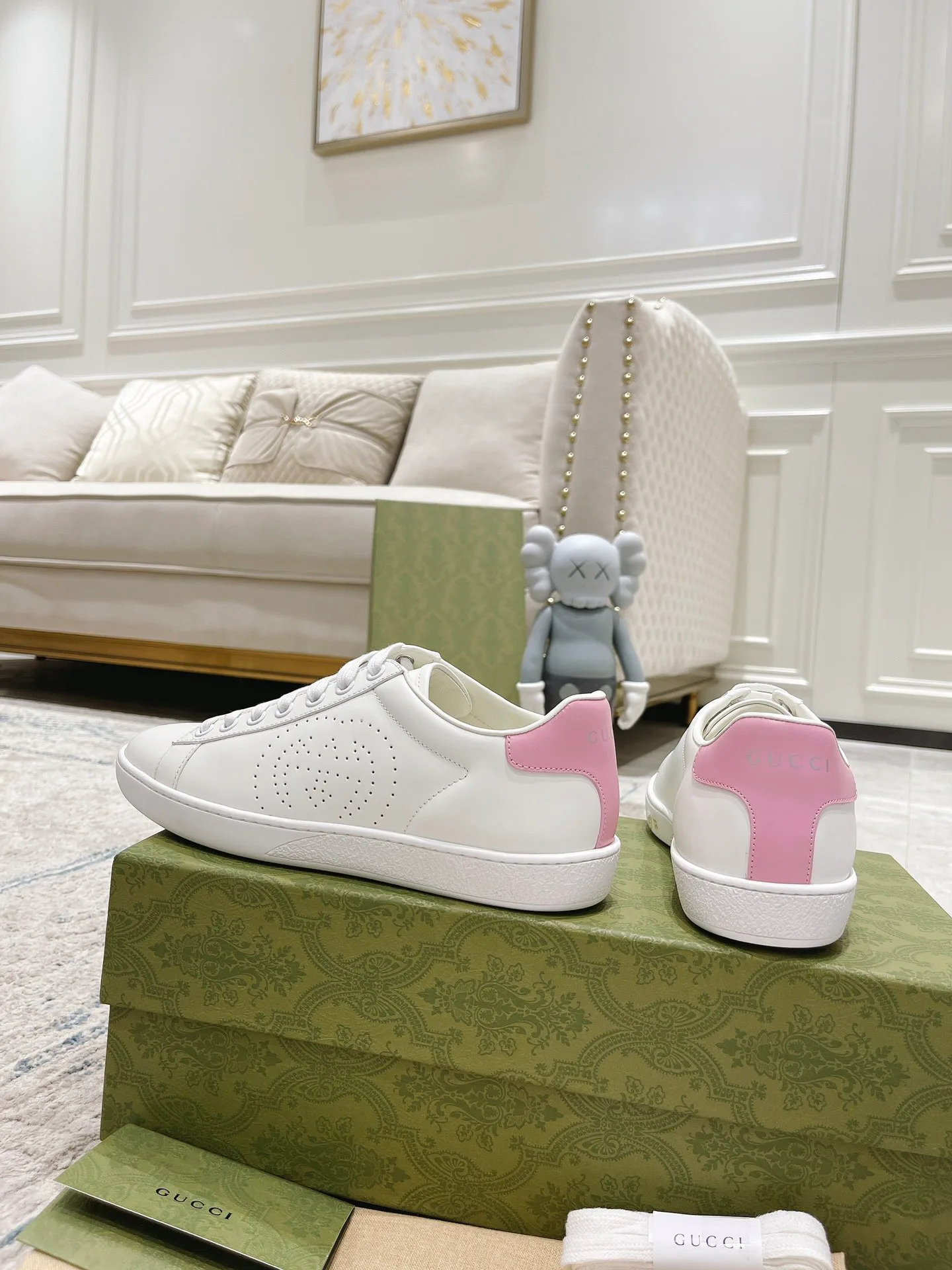 Кроссовки Женские Gucci 17620434