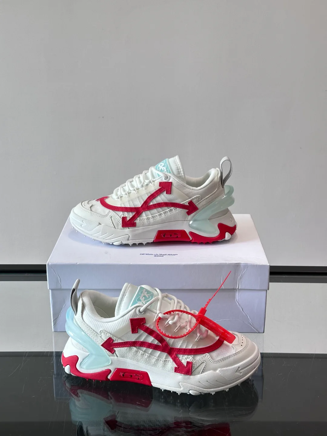 Кроссовки Женские Off-White 17689327