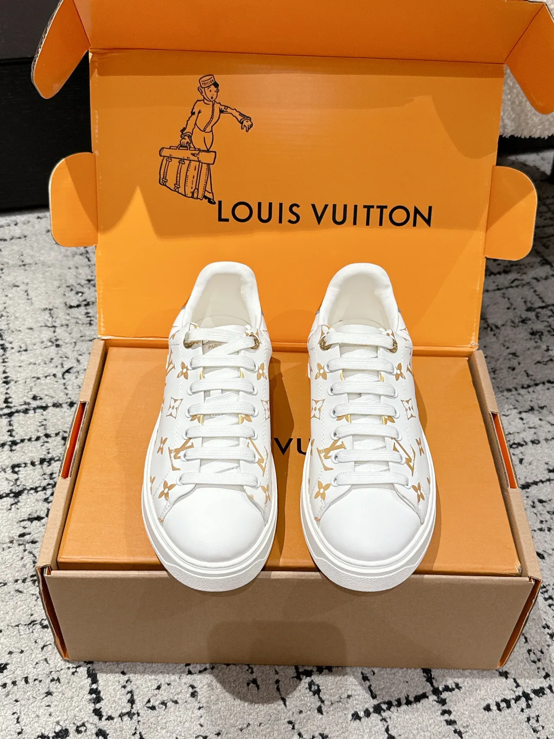 Кроссовки Женские Louis Vuitton 4502493