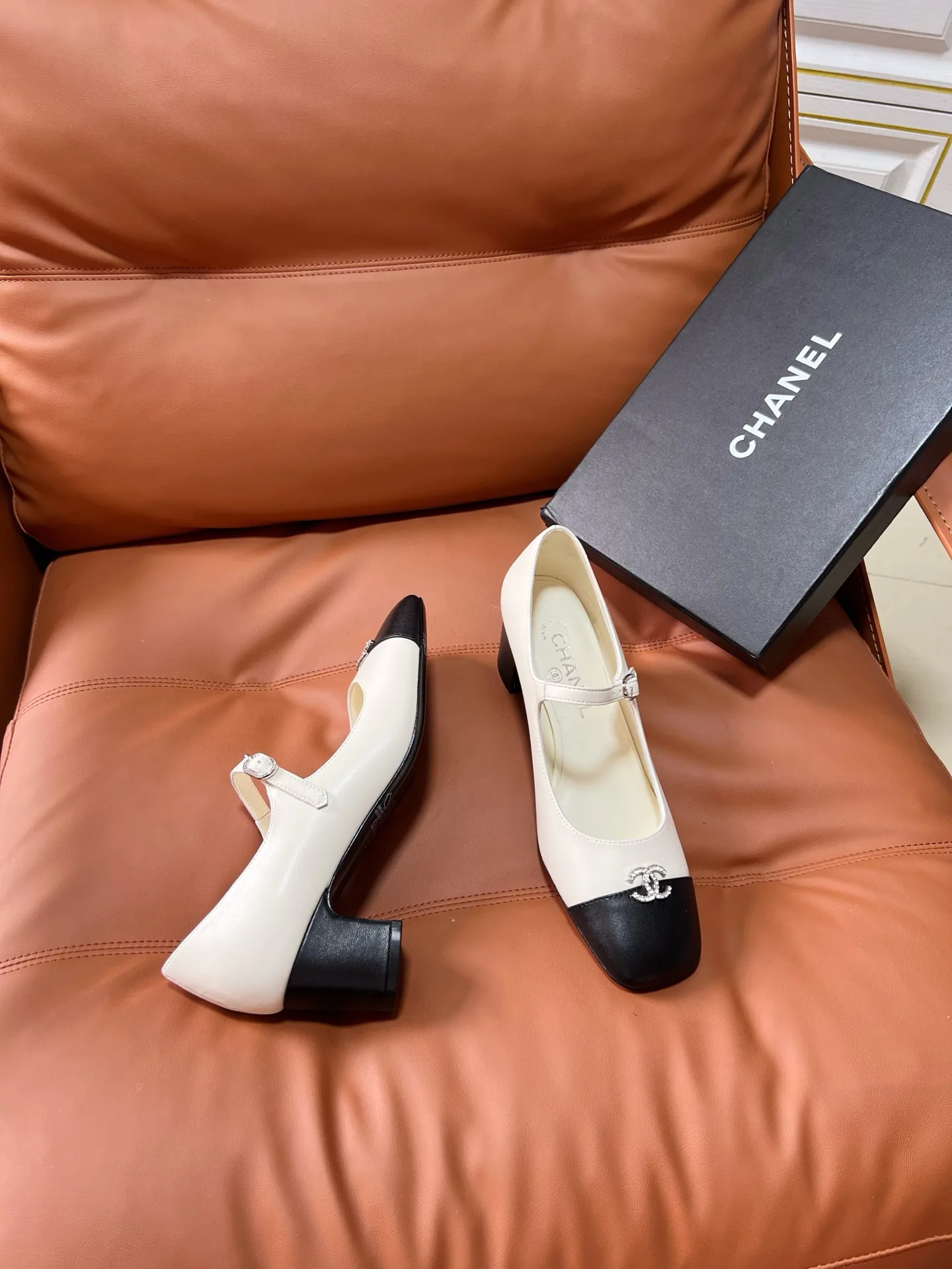 Туфли Женские Chanel 13454362