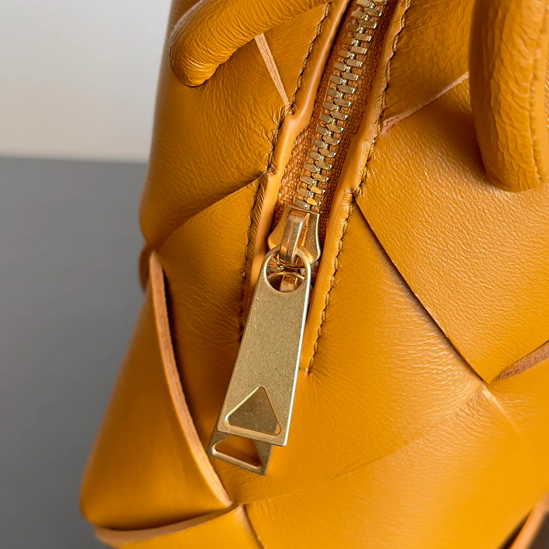 Классические Сумки Женские Bottega Veneta 17434818