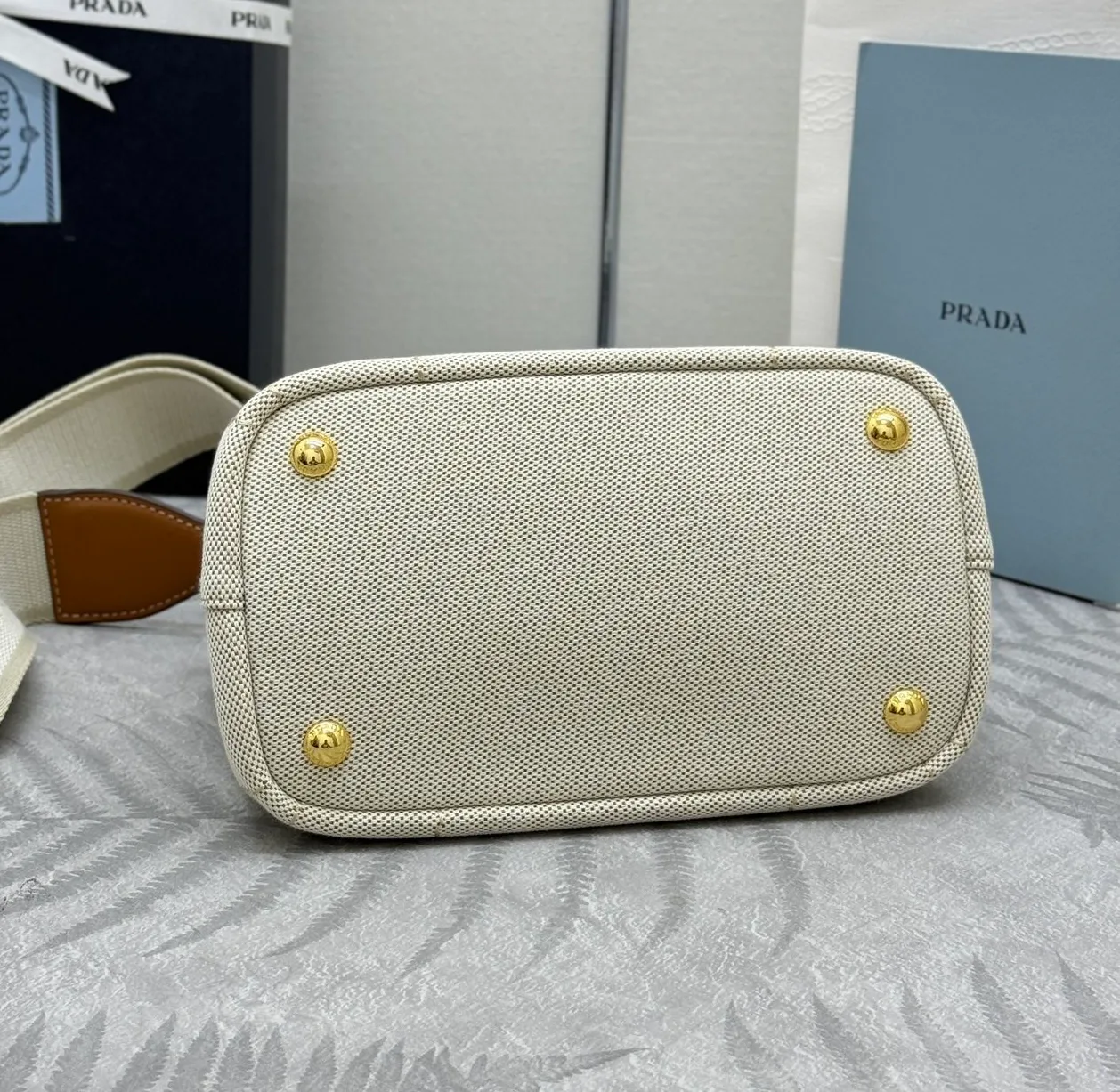 Сумки На Ремне Женские Prada 11164963