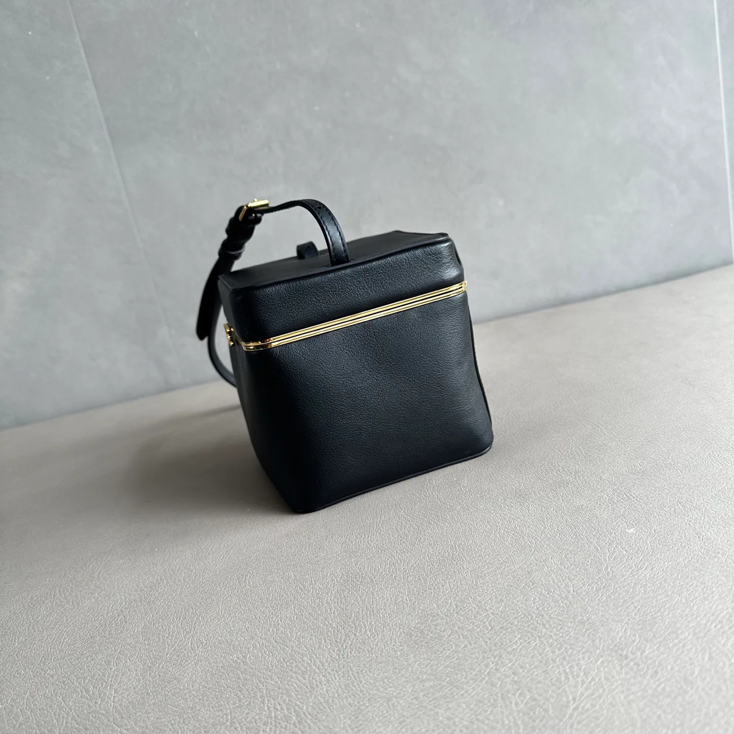 Классические Сумки Женские Celine 13389874