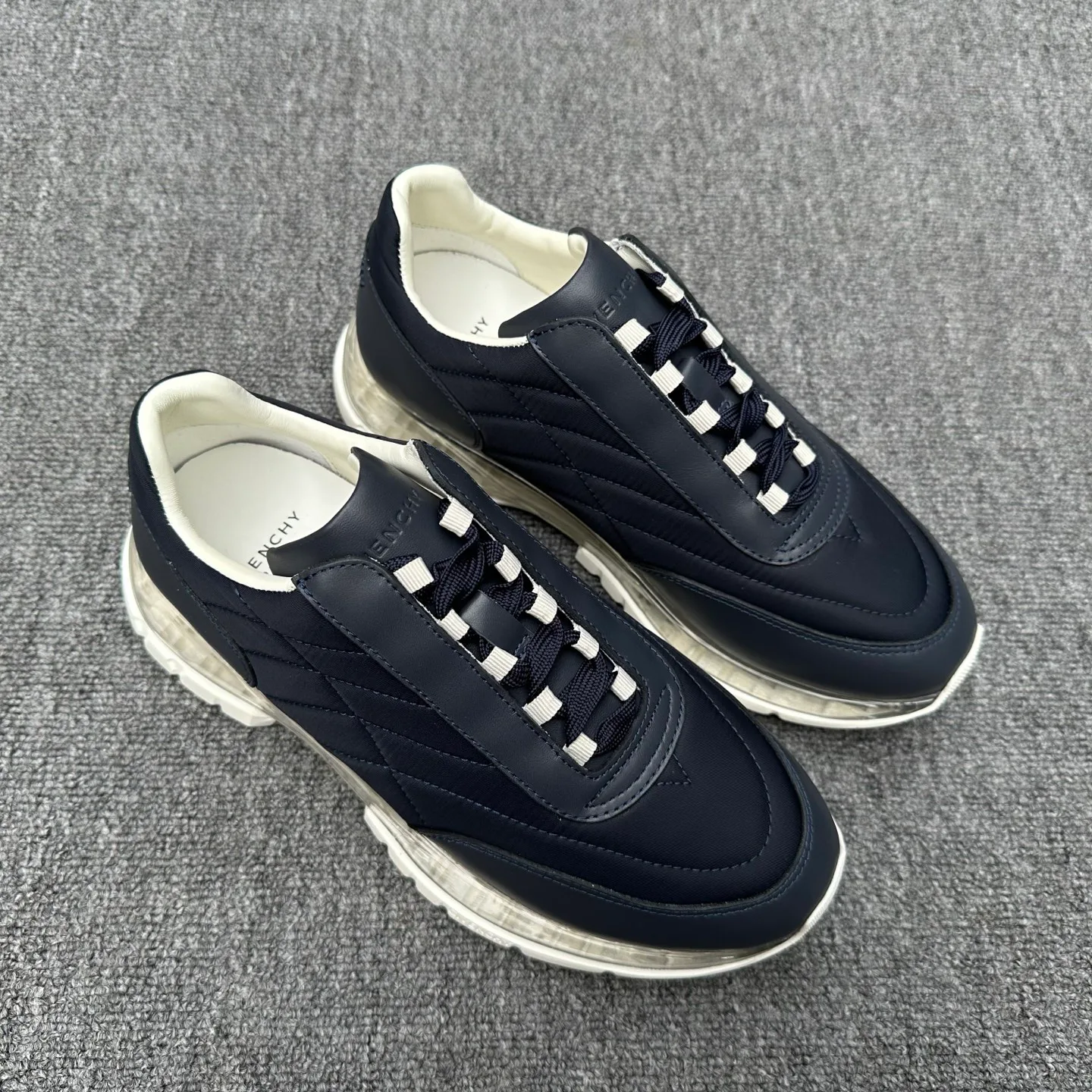 Кроссовки Женские Givenchy 290939