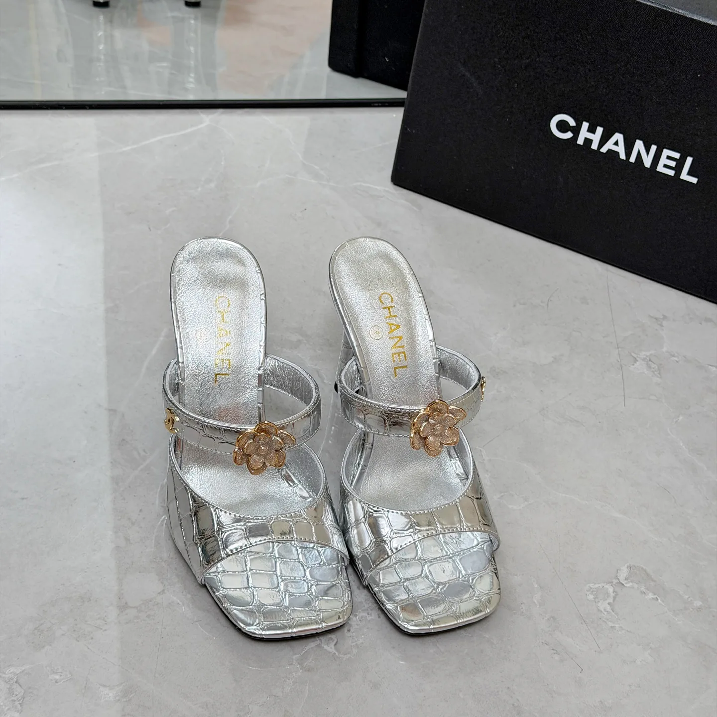 Босоножки Женские Chanel 17335035
