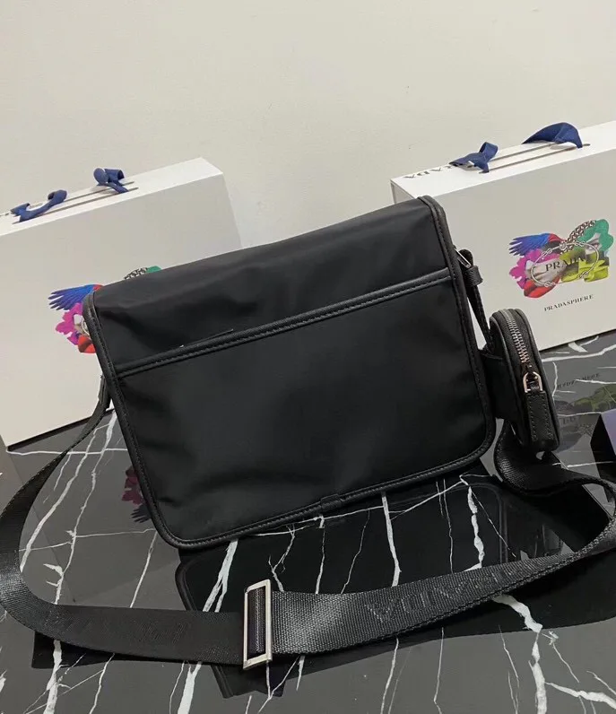 Сумки На Ремне Женские Prada 11872152