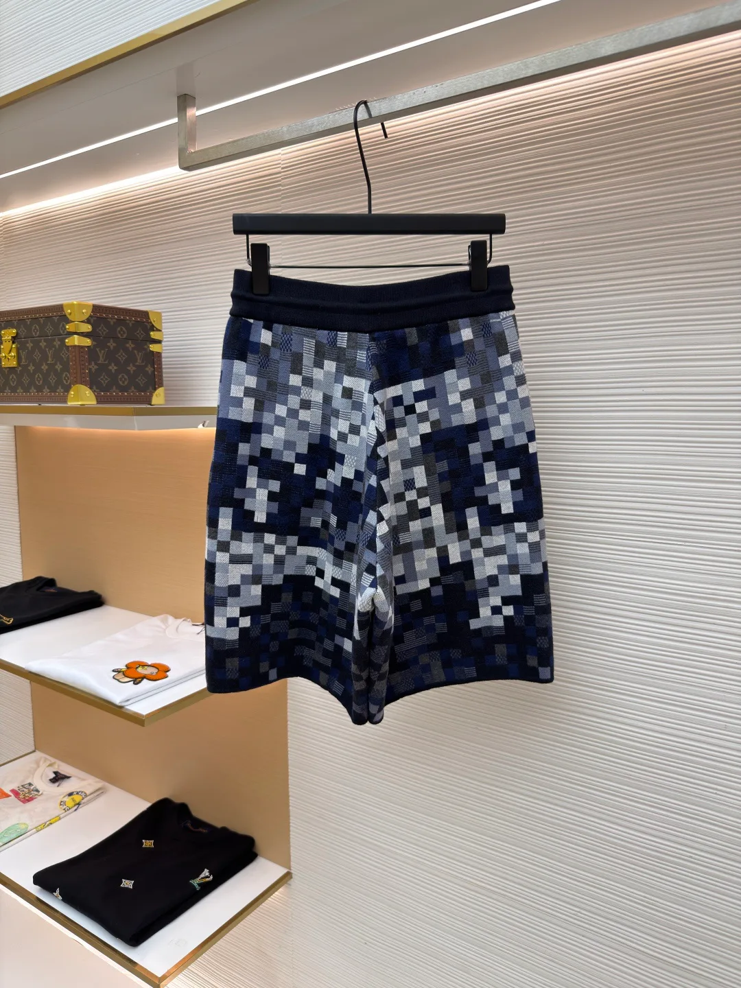 Шорты Мужские Louis Vuitton 11701844