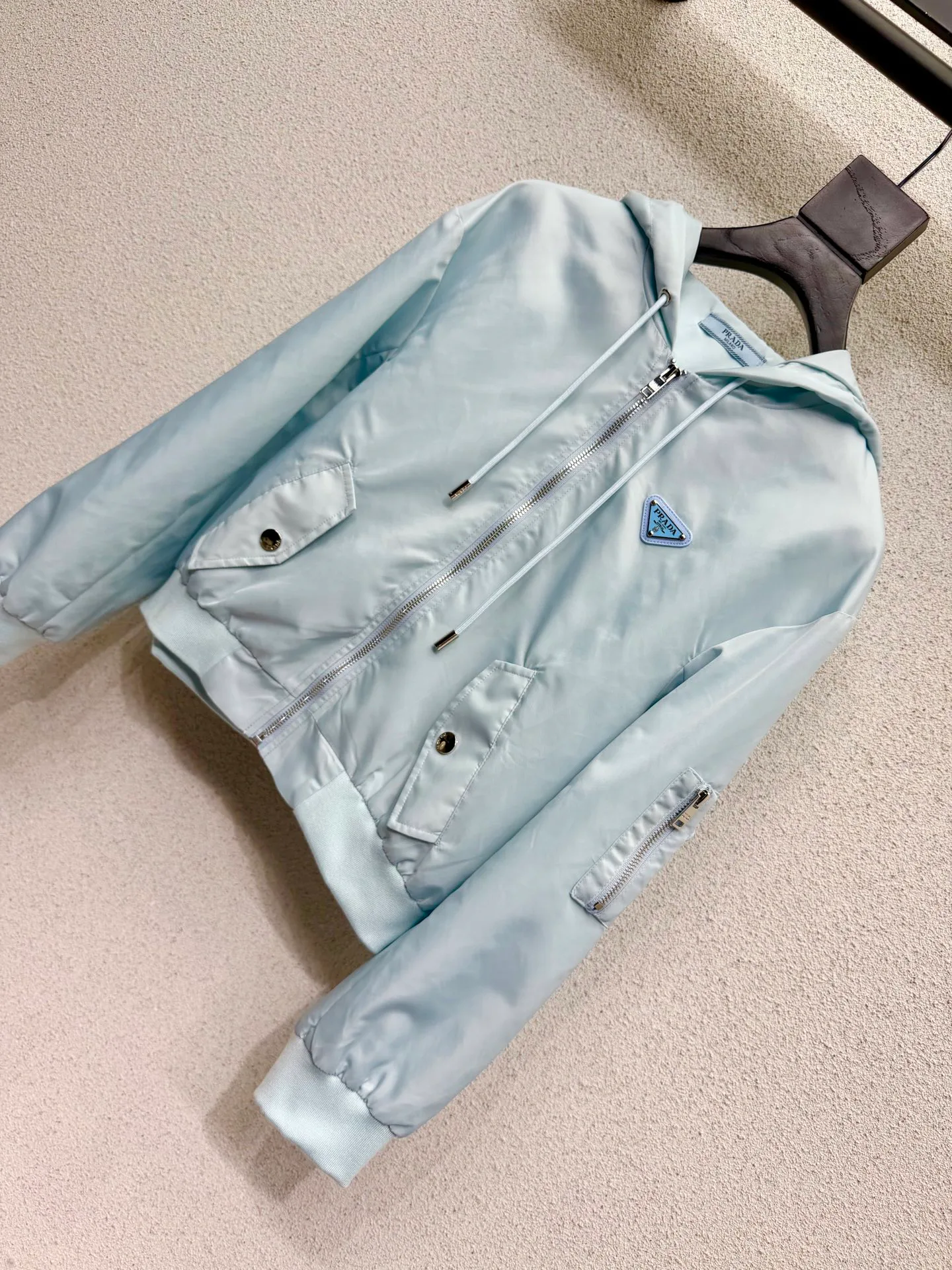 Куртки И Пуховики Женские Prada 11827932