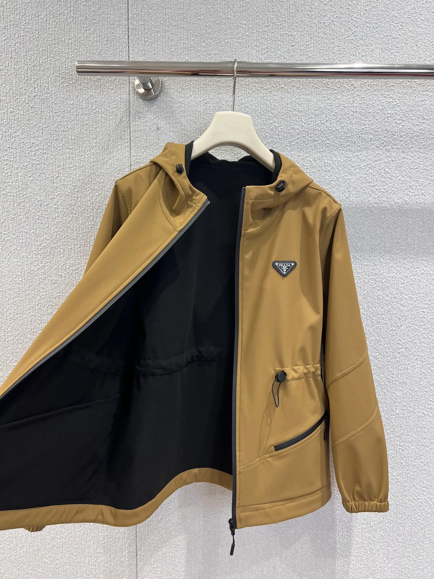 Куртки И Пуховики Женские Prada 502407