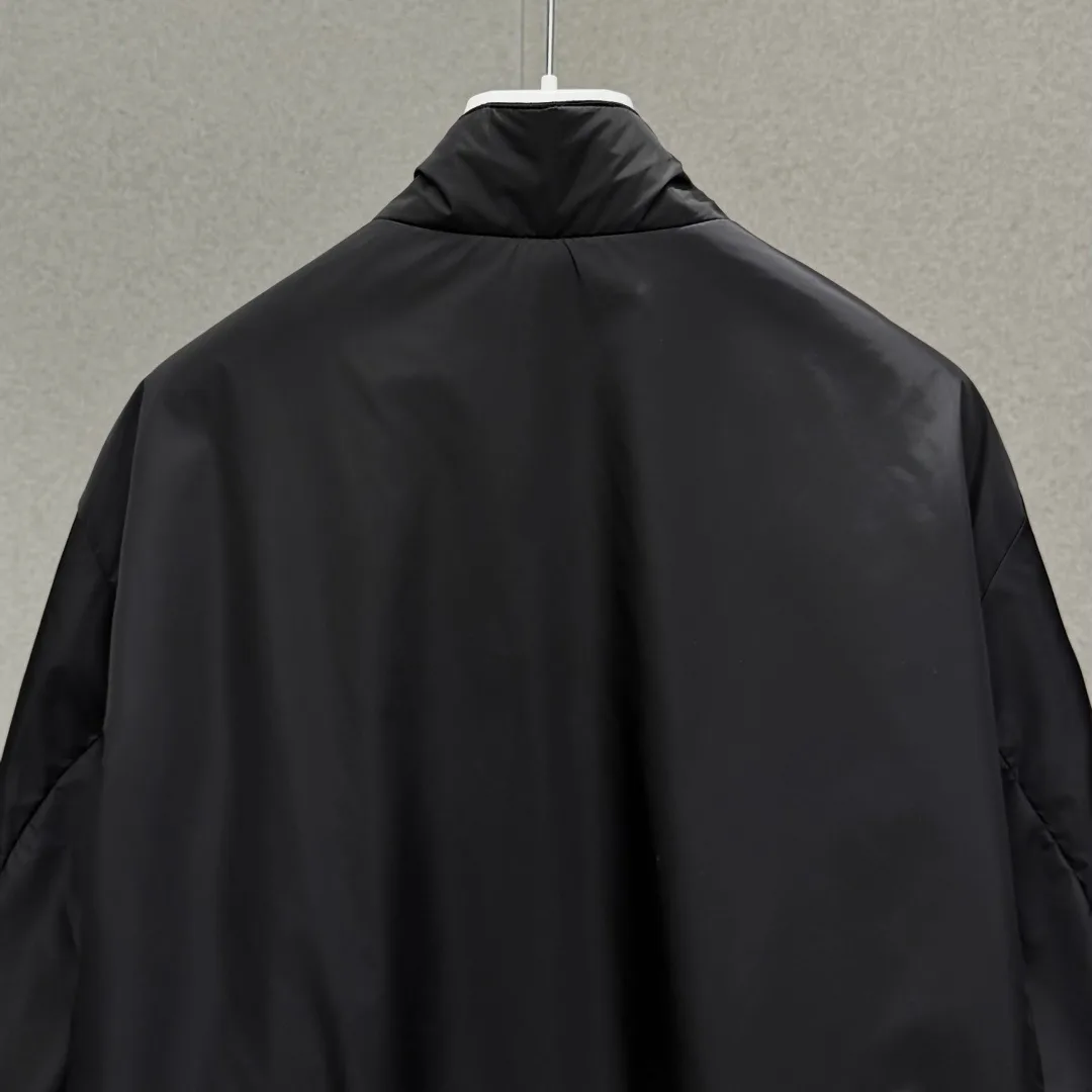 Куртки И Пуховики Мужские Moncler 17594035