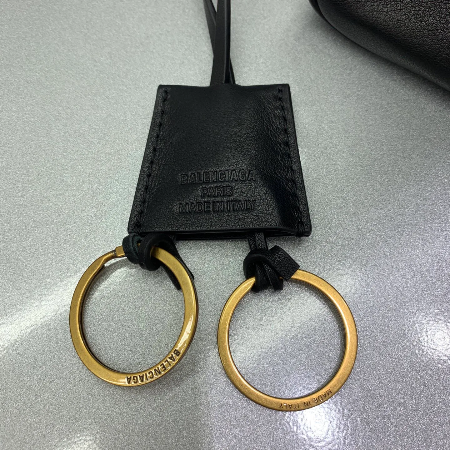 Классические Сумки Женские Balenciaga 18136460
