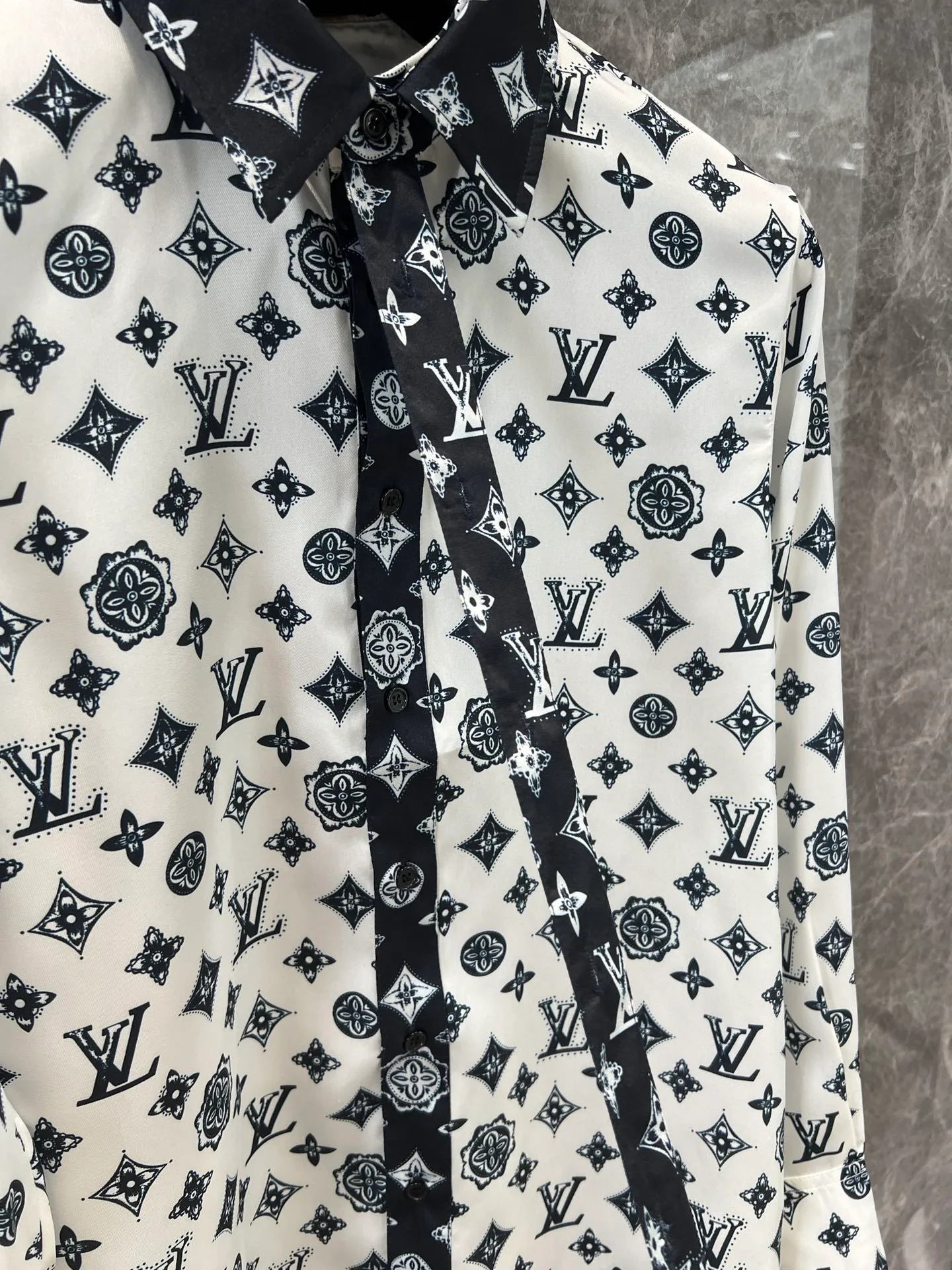 Рубашки Женские Louis Vuitton 2952