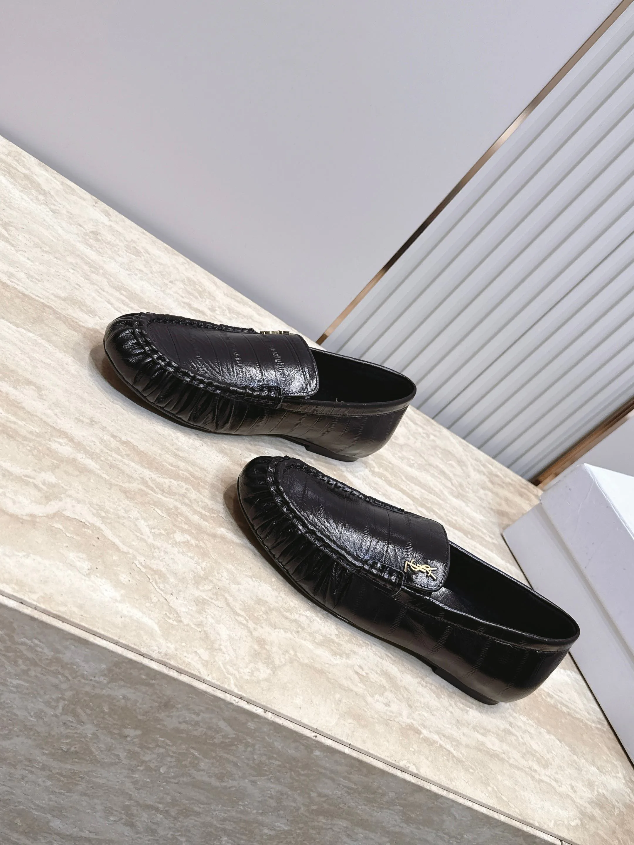 Лоферы И Мокасины Женские Saint Laurent 17701327