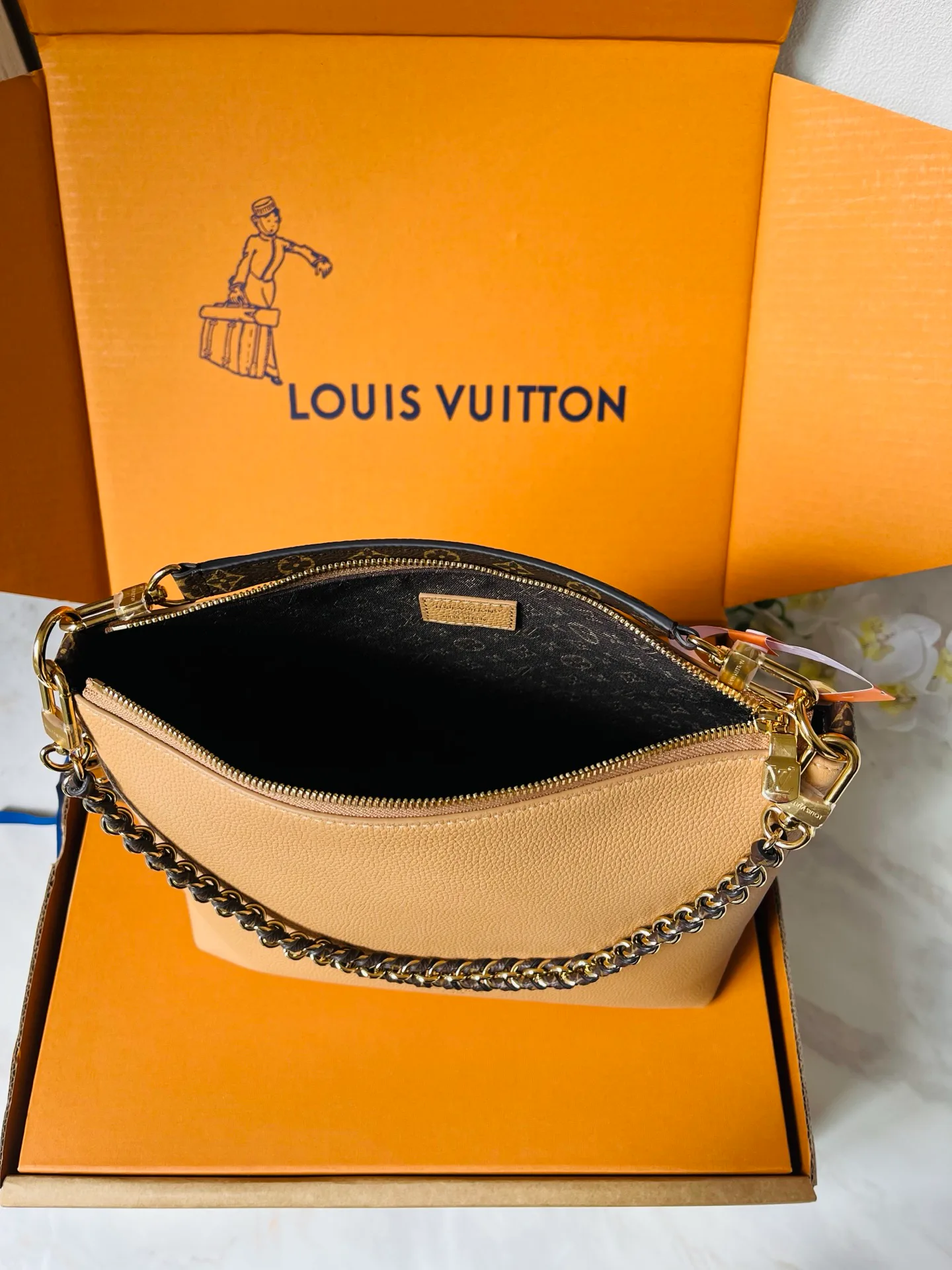 Сумки На Ремне Женские Louis Vuitton 12860034