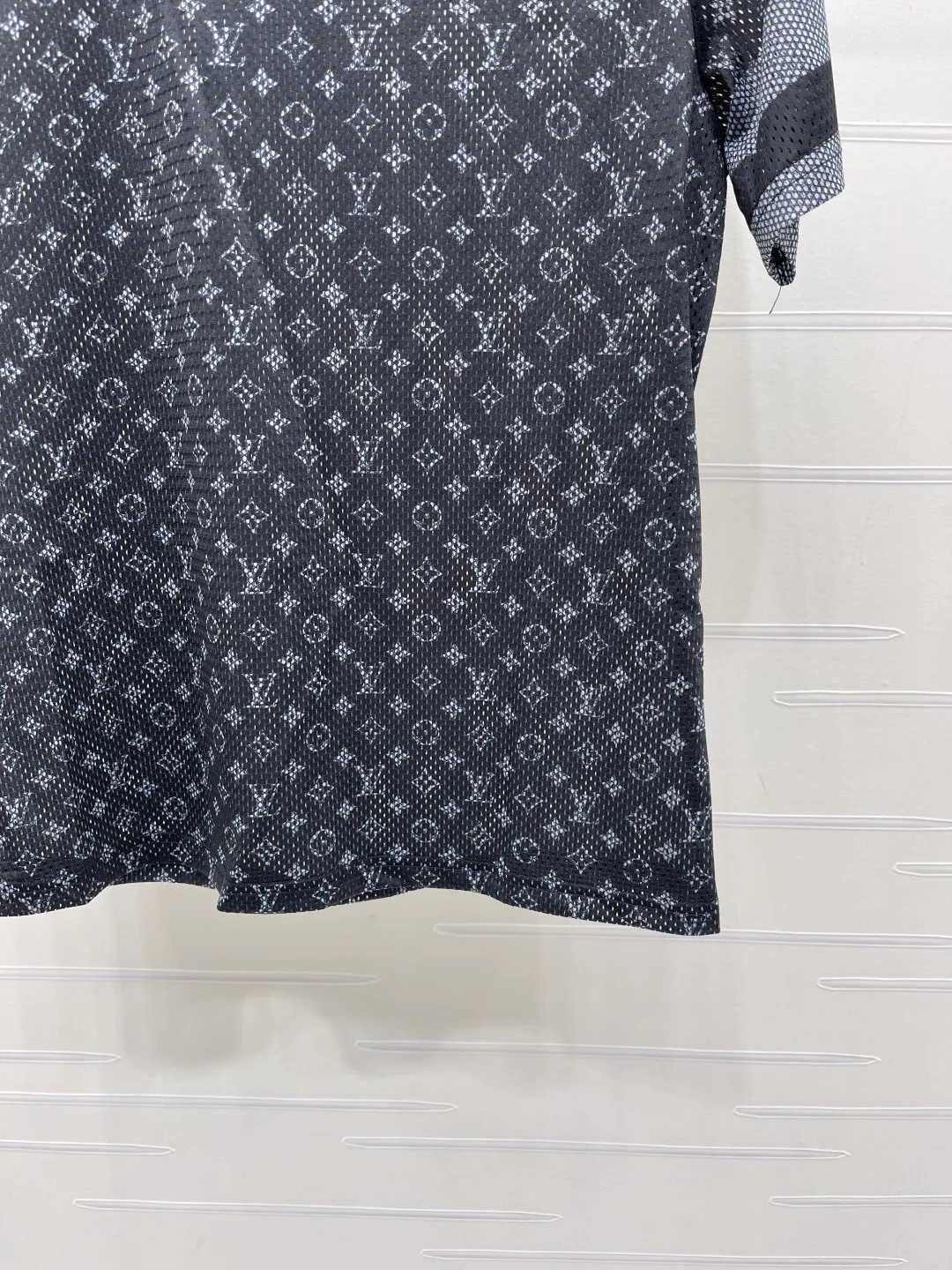 Футболки Женские Louis Vuitton 17361198