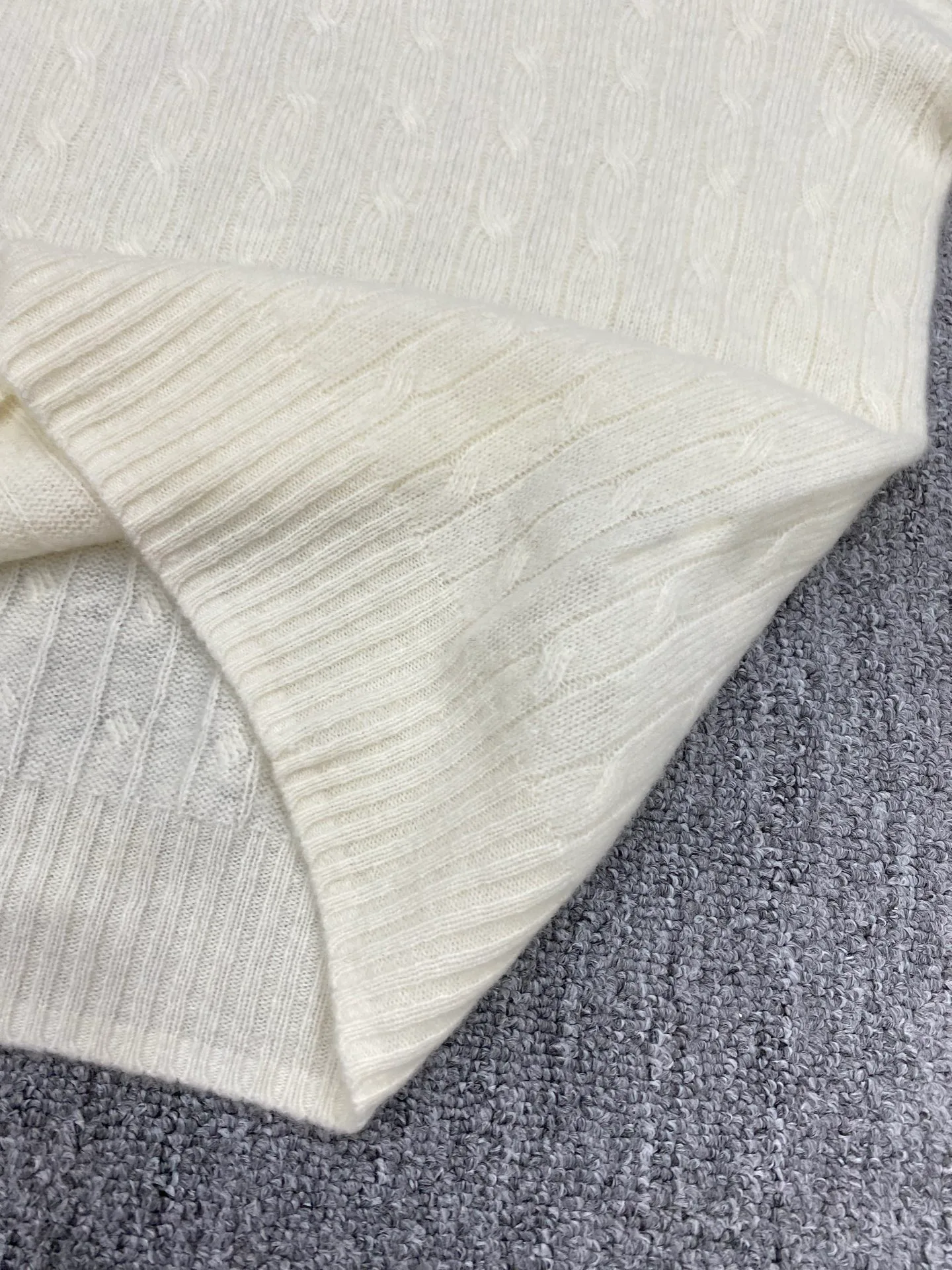 Джемперы И Свитеры Женские Loro Piana 17914888