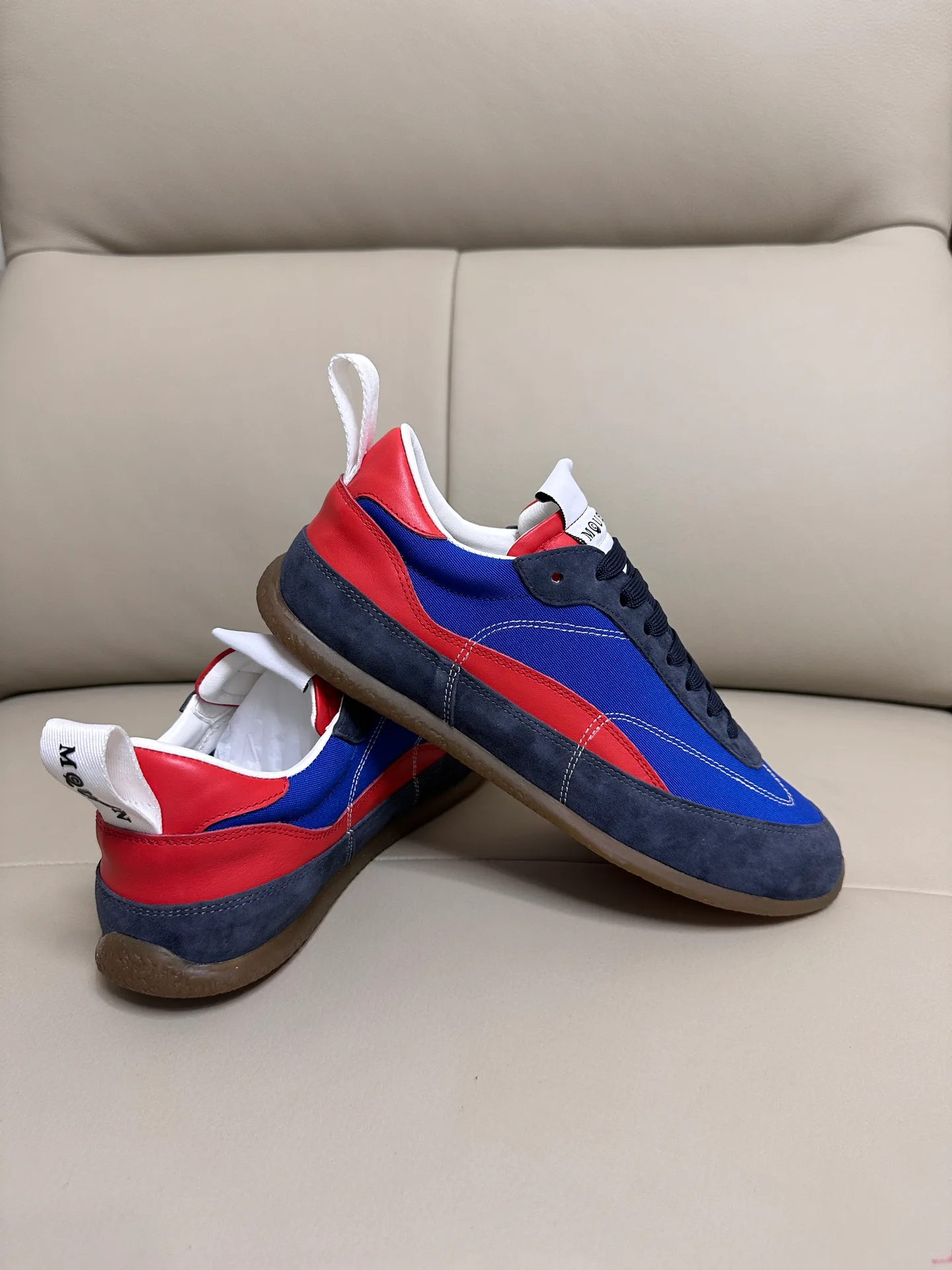 Кроссовки Женские Alexander Mcqueen 18616750