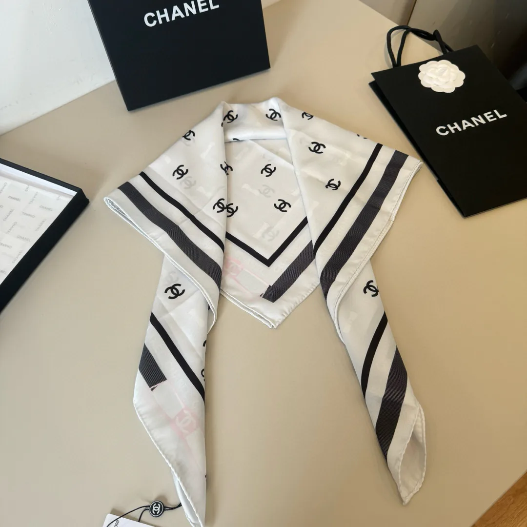 Платки Chanel 11115335