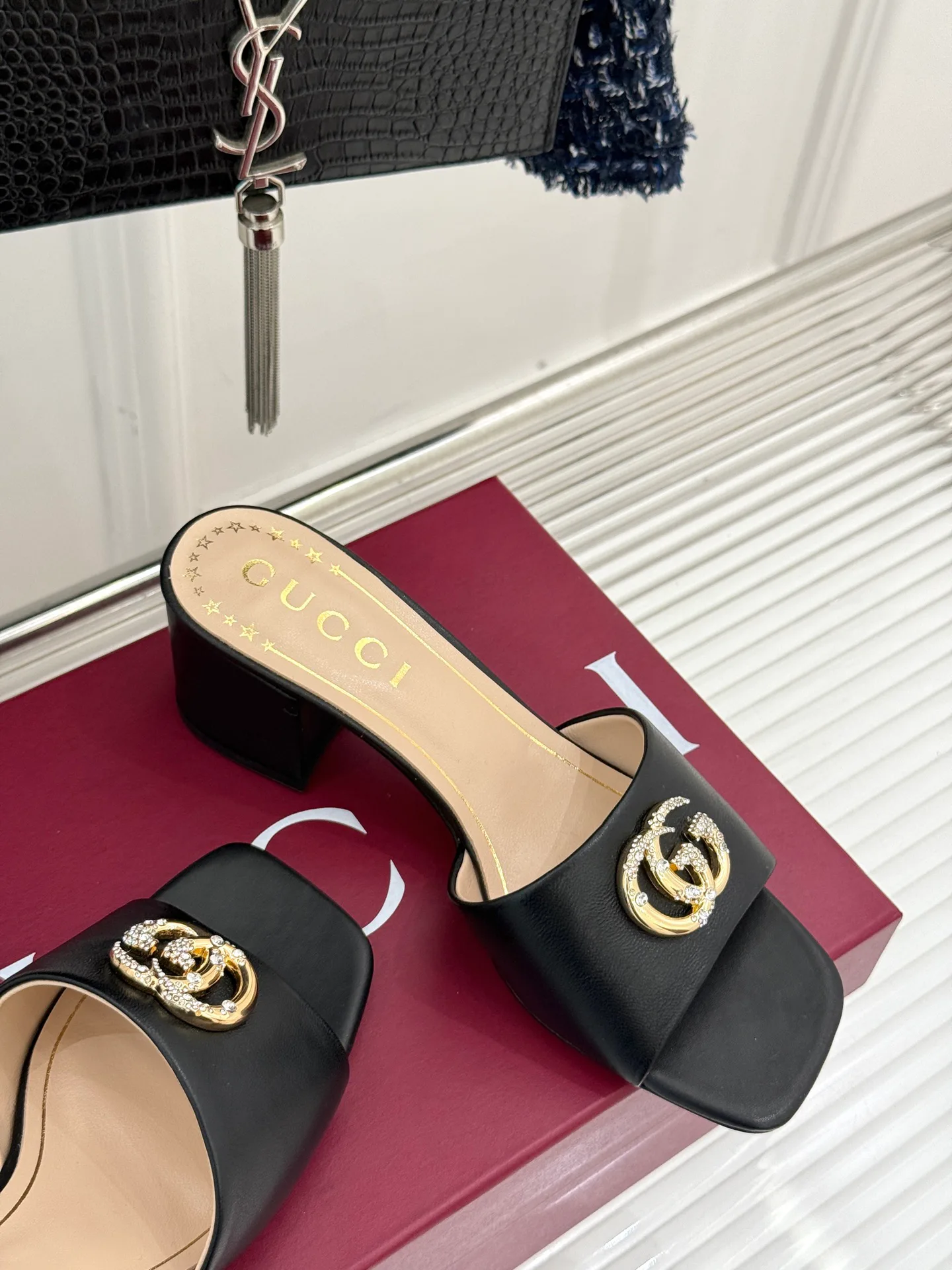 Шлепанцы Женские Gucci 21959