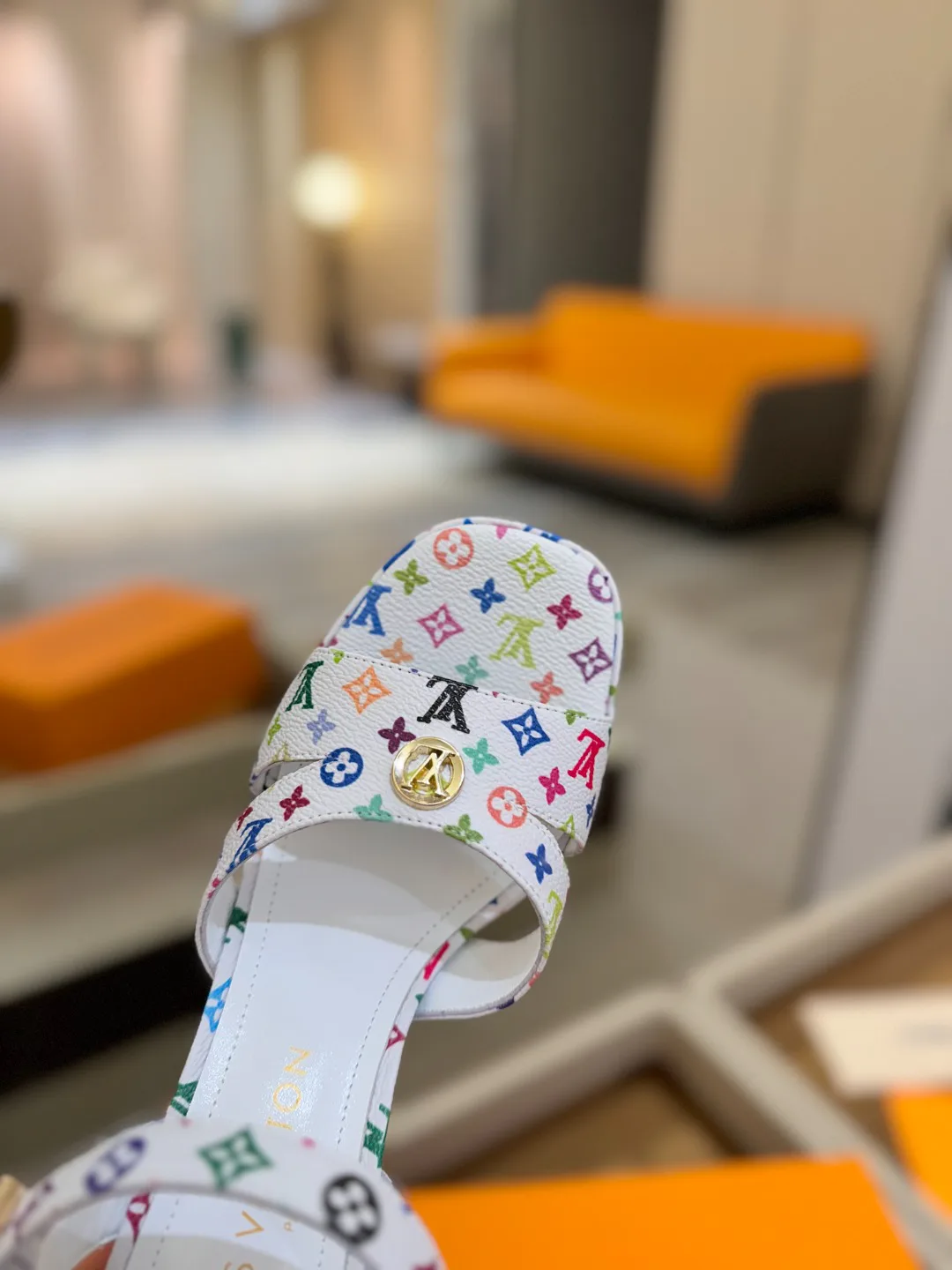 Босоножки Женские Louis Vuitton 10910207