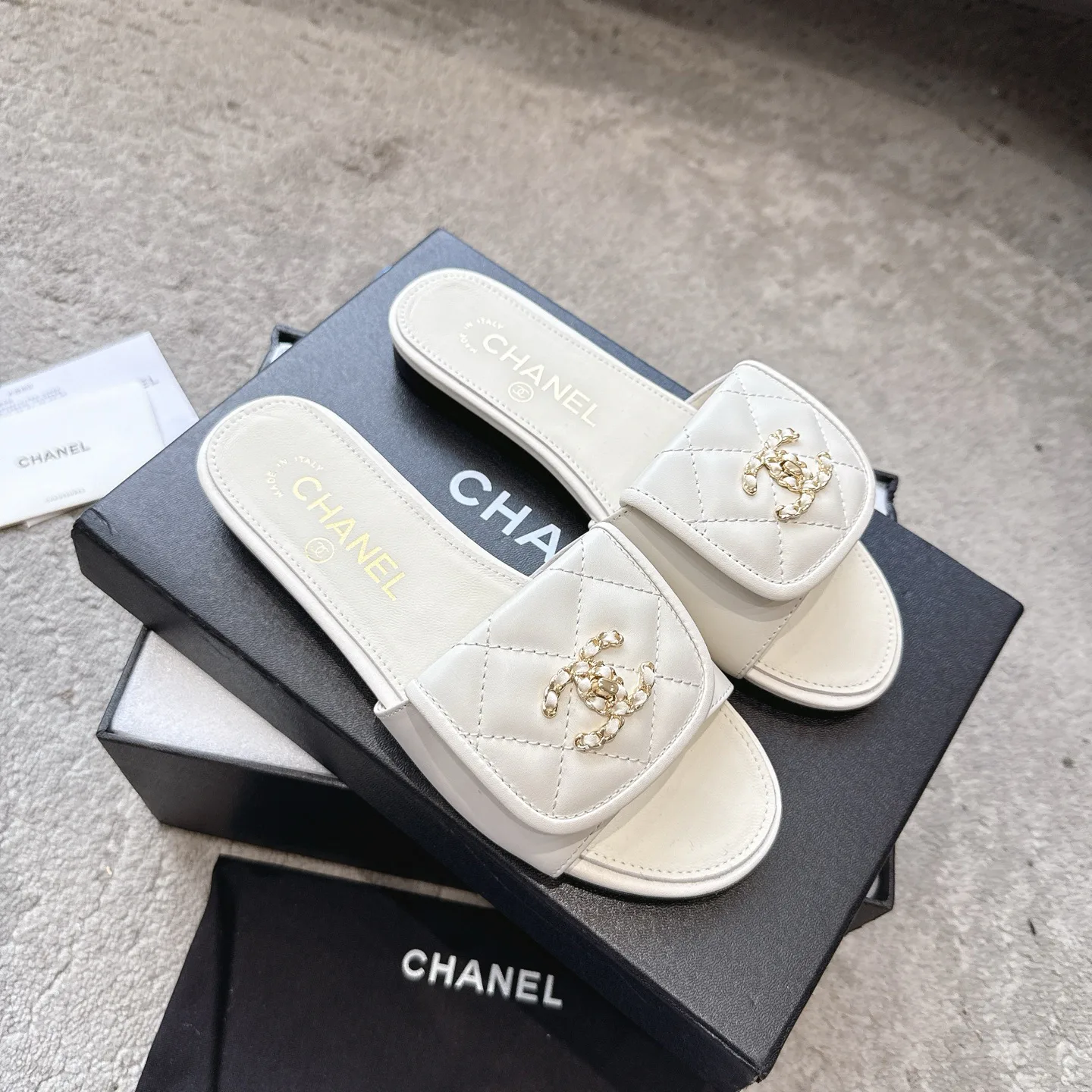 Шлепанцы Женские Chanel 14428910