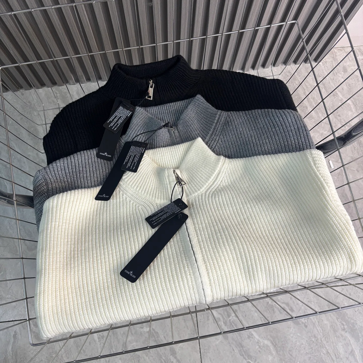 Джемперы И Свитеры Мужские Stone Island 18033033