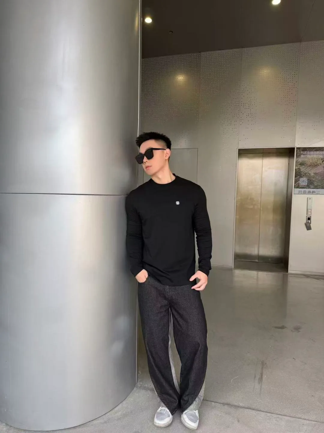 Лонгсливы Мужские Celine 11430093