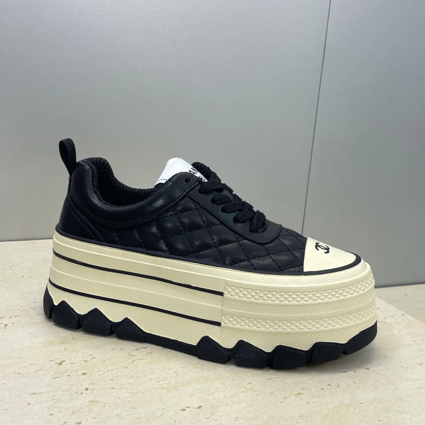 Кроссовки Женские Chanel 2997392