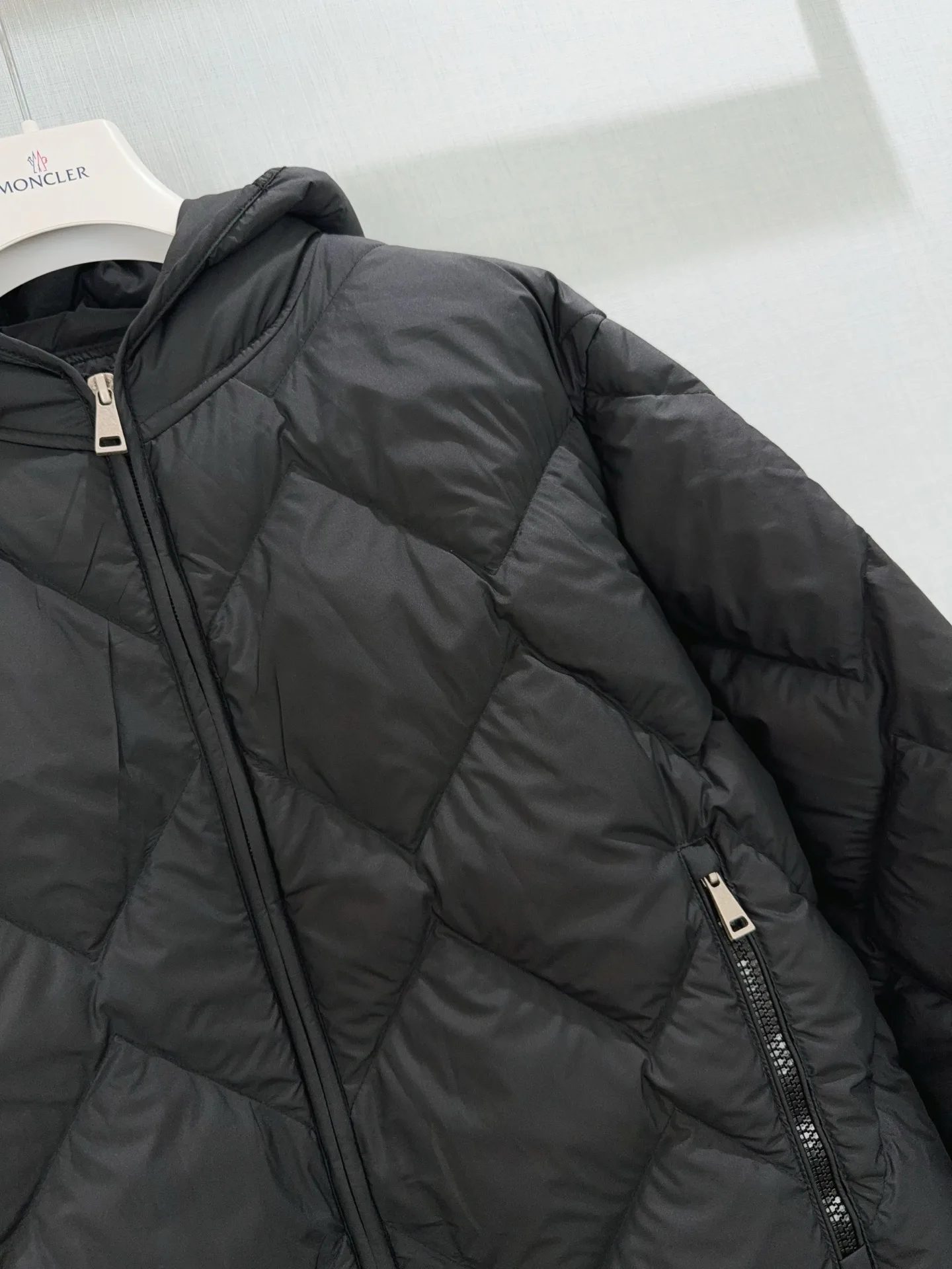 Куртки И Пуховики Женские Moncler 18571746