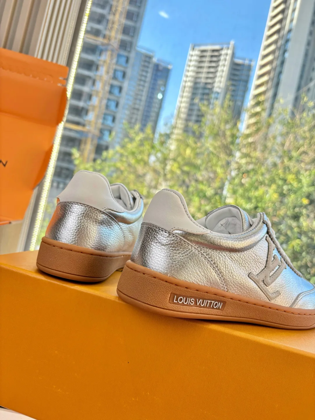 Кроссовки Женские Louis Vuitton 1595093