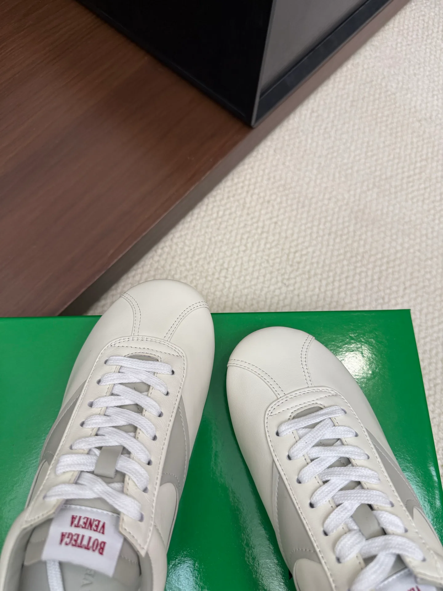 Кроссовки Женские Bottega Veneta 18042086