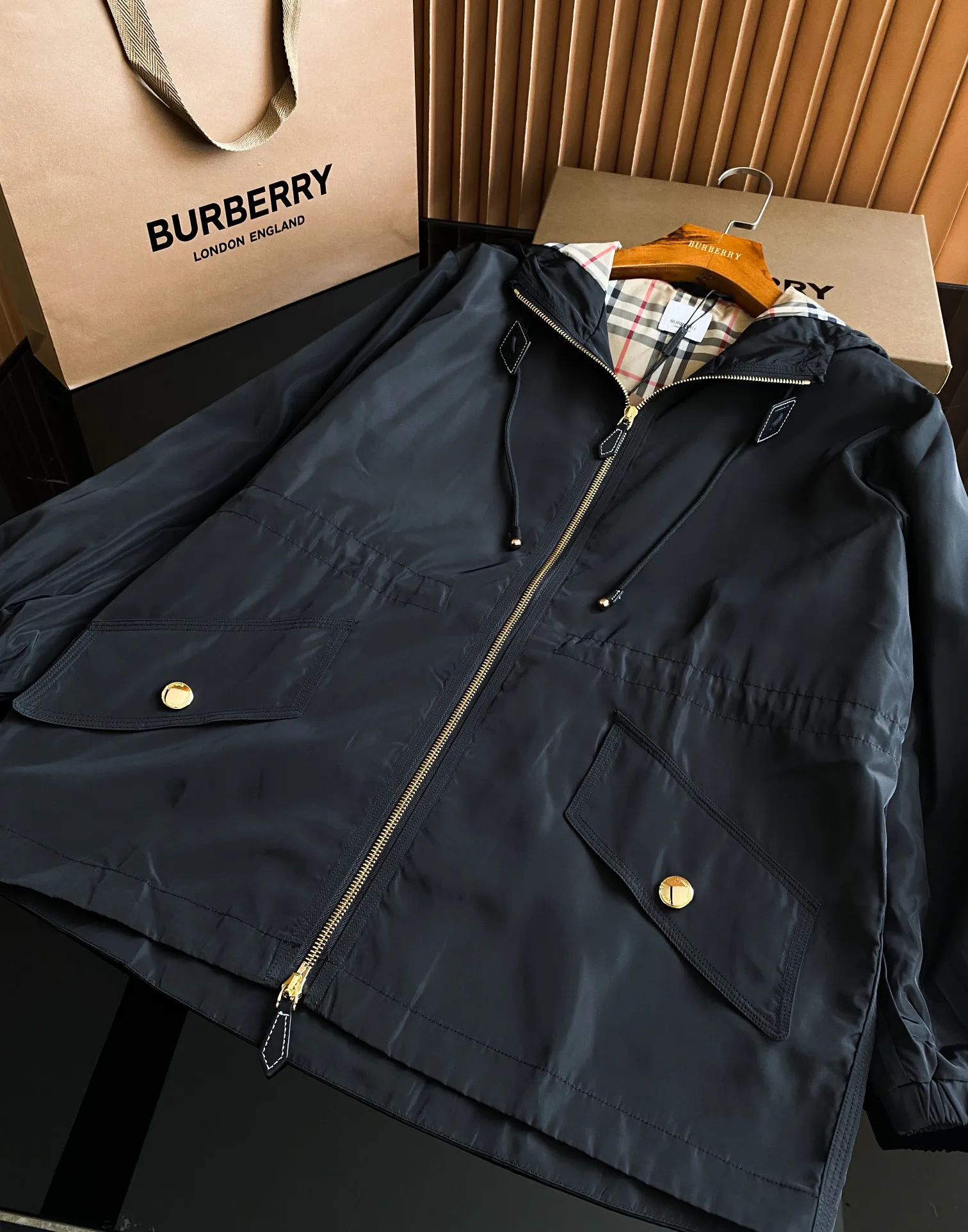 Куртки И Пуховики Женские Burberry 11862595