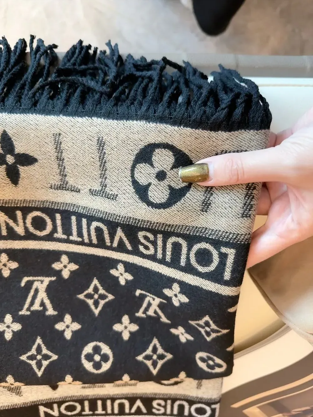 Шарфы Louis Vuitton 153798