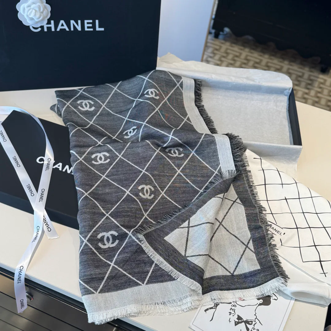 Платки Chanel 5417641