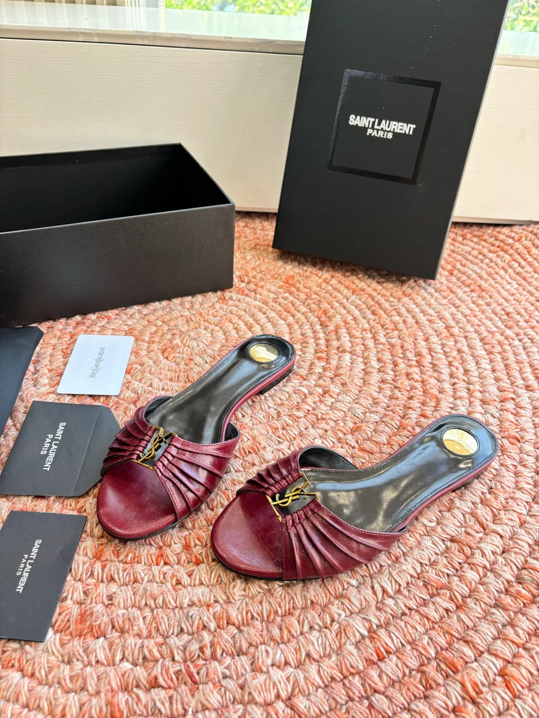 Шлепанцы Женские Saint Laurent 11599272
