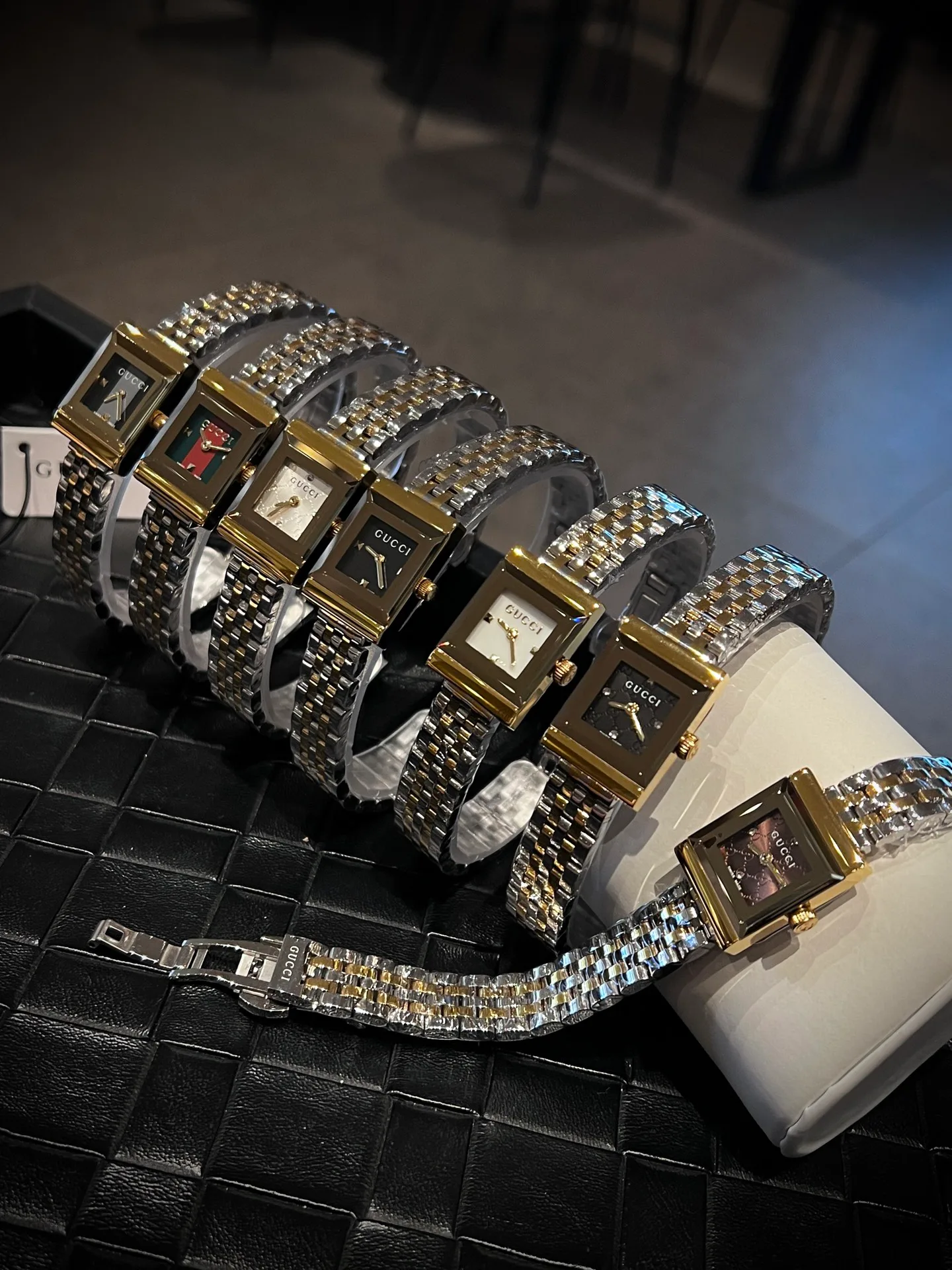 Часы Женские Gucci 17800704