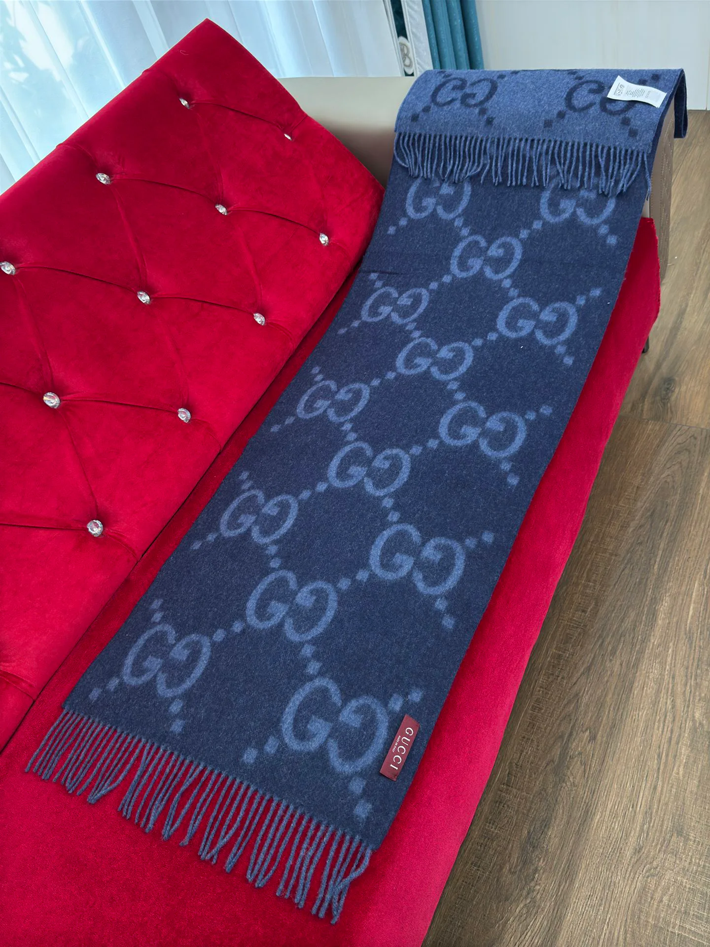Шарфы Gucci 17992377