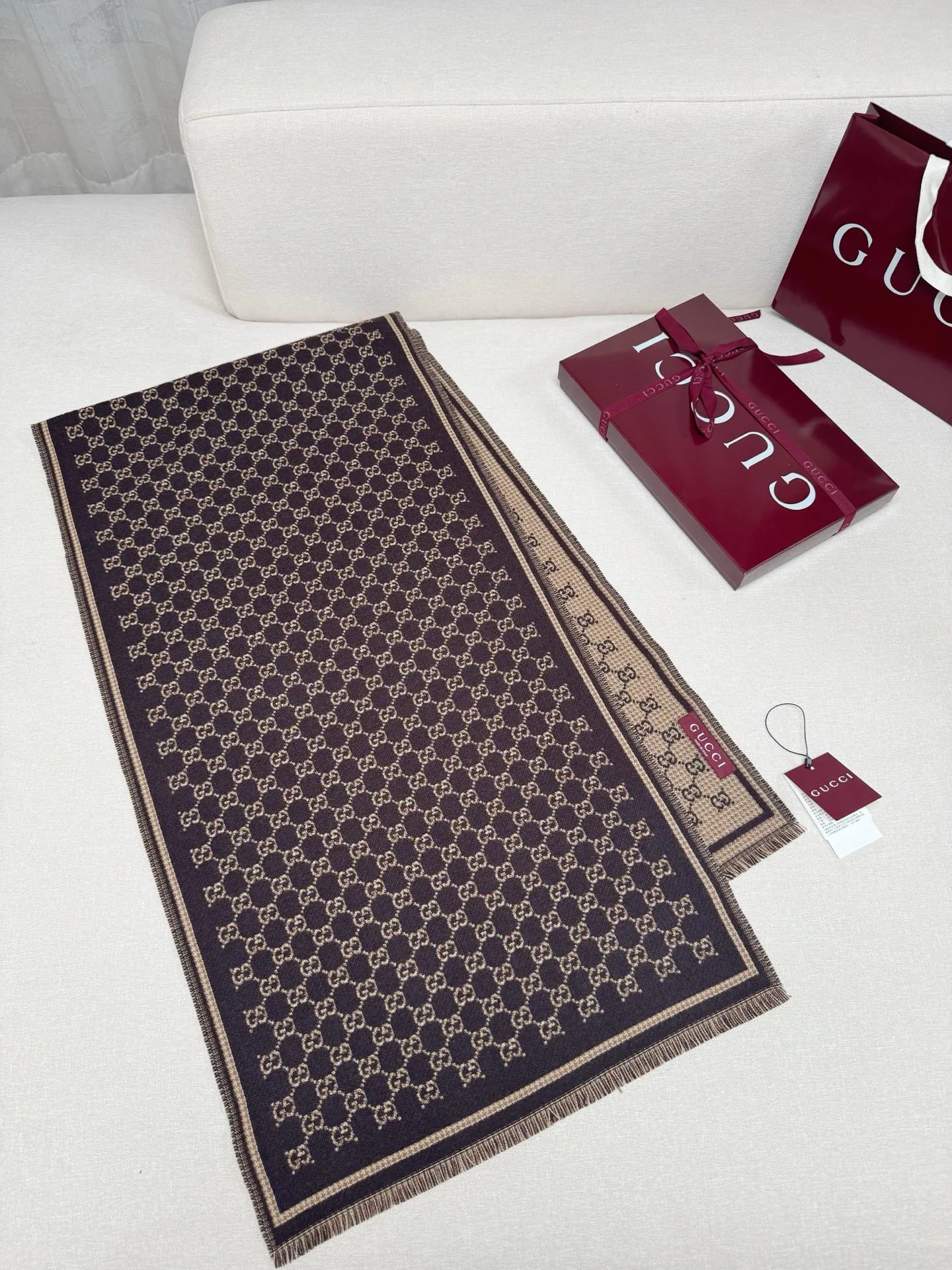 Шарфы Gucci 17992032
