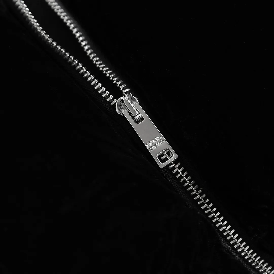 Куртки И Пуховики Женские Prada 18410029